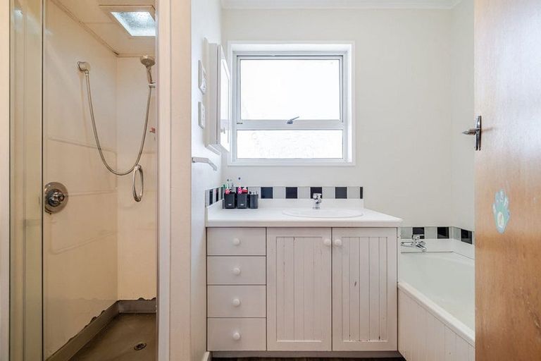 Photo of property in 14 Dewe Avenue, Feilding, 4702