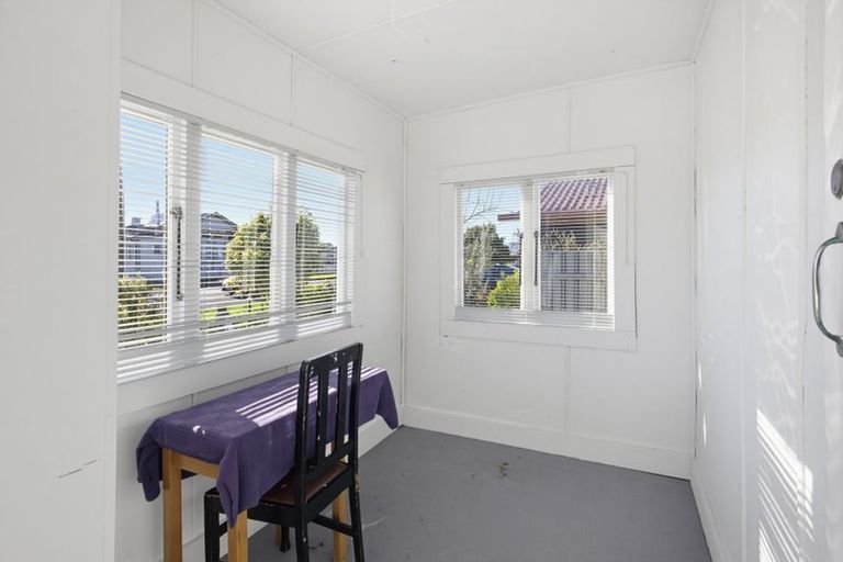 Photo of property in 34 Cobden Street, Westport, 7825