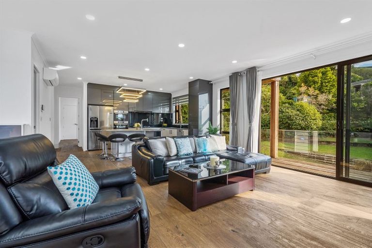 Photo of property in 51a Bleakhouse Road, Howick, Auckland, 2014