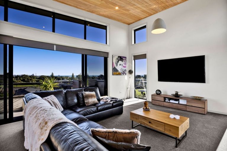 Photo of property in 16a Links Drive, Waiwhakaiho, New Plymouth, 4312