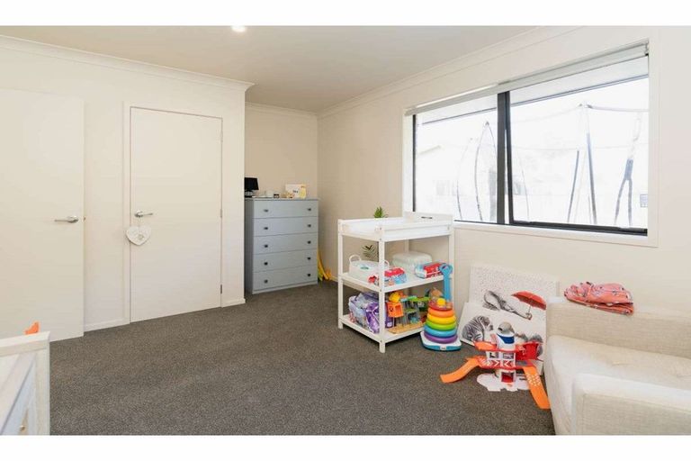 Photo of property in 12b Jacaranda Place, Parklands, Christchurch, 8083