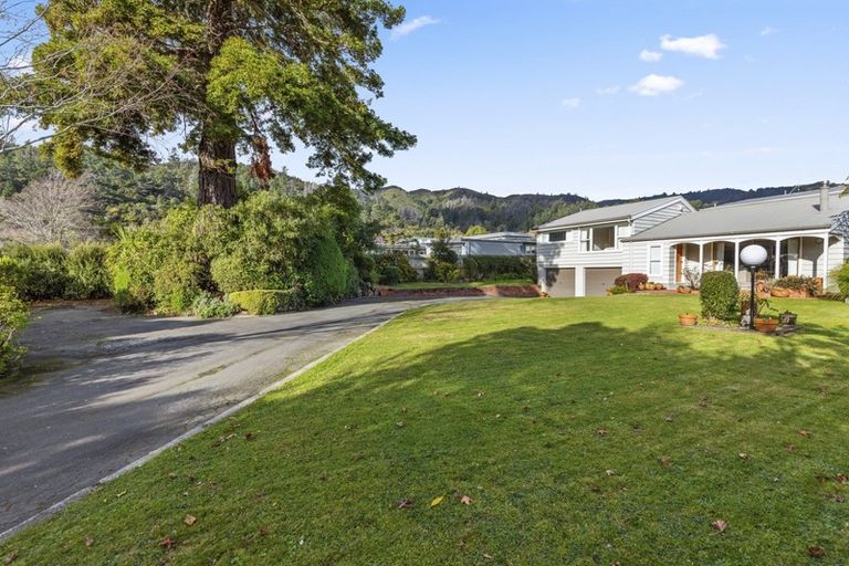 Photo of property in 14 Kairimu Street, Stokes Valley, Lower Hutt, 5019