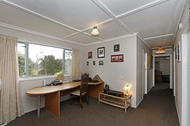 Photo of property in 176 Arawhata Road, Opunake, 4681