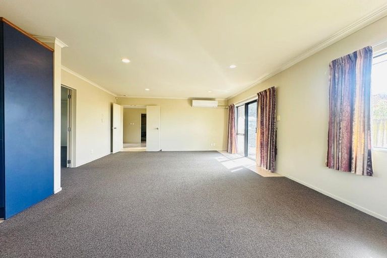 Photo of property in 5 Drumbeg Close, Flat Bush, Auckland, 2019