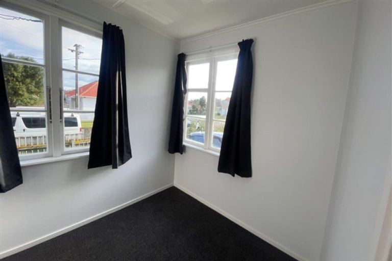 Photo of property in 5 Elm Street, Gonville, Whanganui, 4501