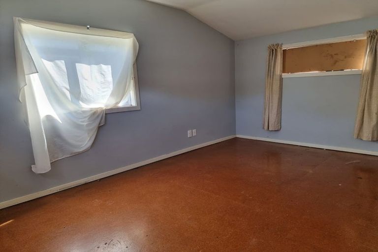 Photo of property in 16 Curletts Road, Sockburn, Christchurch, 8042