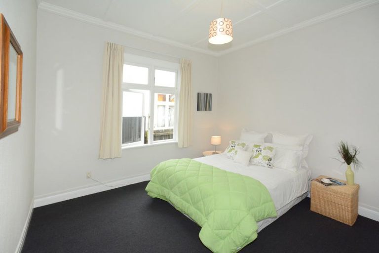 Photo of property in 43 Hargest Crescent, Saint Kilda, Dunedin, 9012