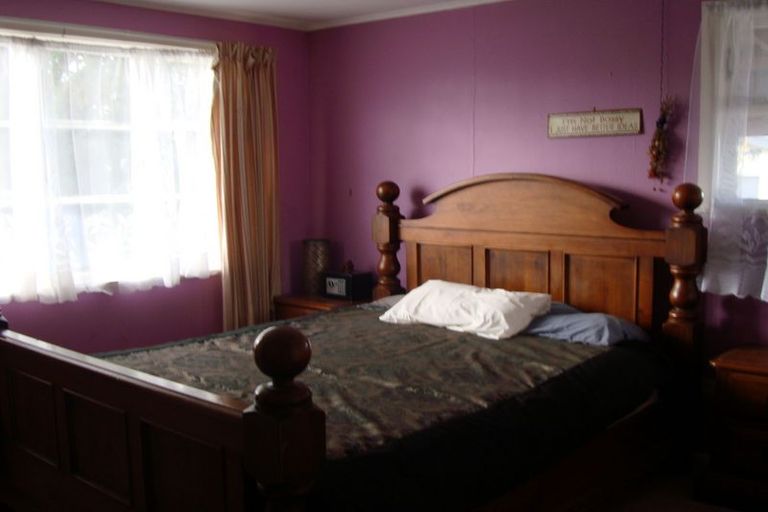 Photo of property in 16 Jollie Road, Twizel, 7901