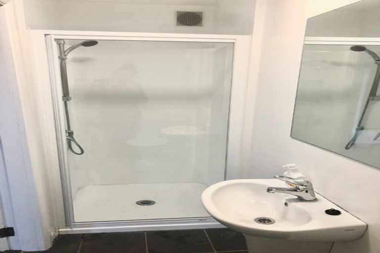 Photo of property in 361 The Terrace, Te Aro, Wellington, 6011