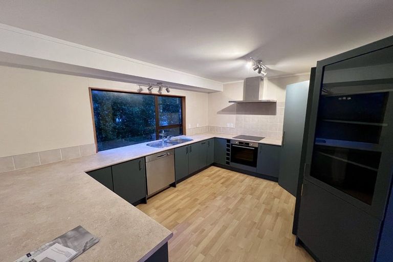 Photo of property in 1 Elgin Place, Red Beach, 0932