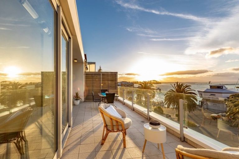 Photo of property in Latitude 41, 19/269 Wakefield Quay, Stepneyville, Nelson, 7010