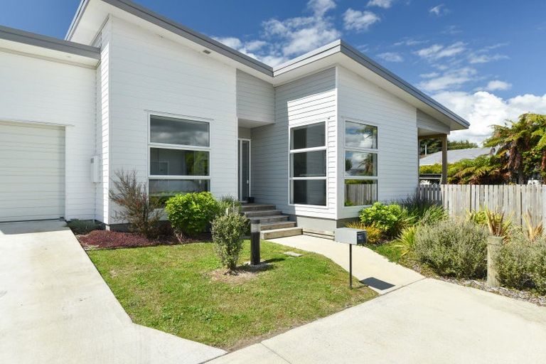 Photo of property in 16 Ian Street, Koutu, Rotorua, 3010
