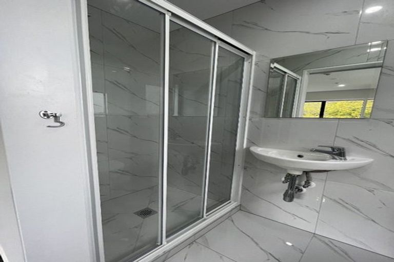 Photo of property in 152 Triangle Road, Massey, Auckland, 0614