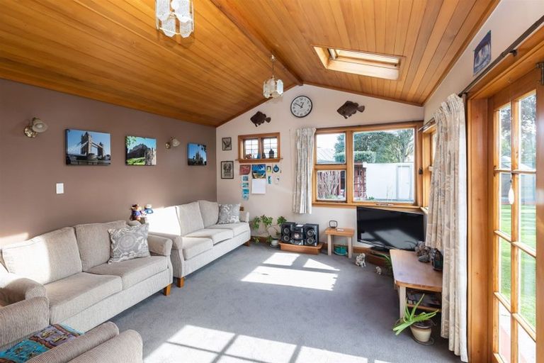 Photo of property in 43 Hillier Place, Spreydon, Christchurch, 8024