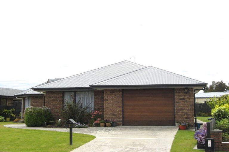 Photo of property in 3 Harkness Place, Westport, 7825