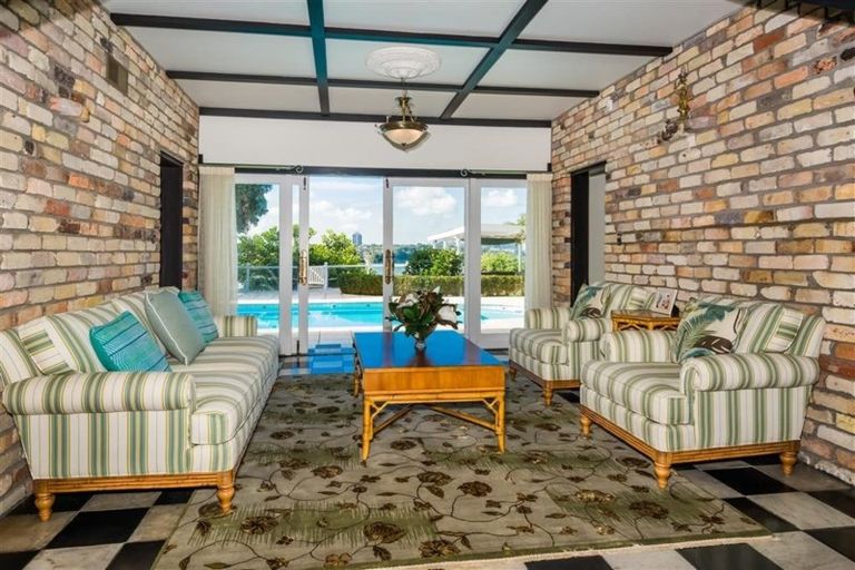 Photo of property in 15 Norwood Road, Bayswater, Auckland, 0622