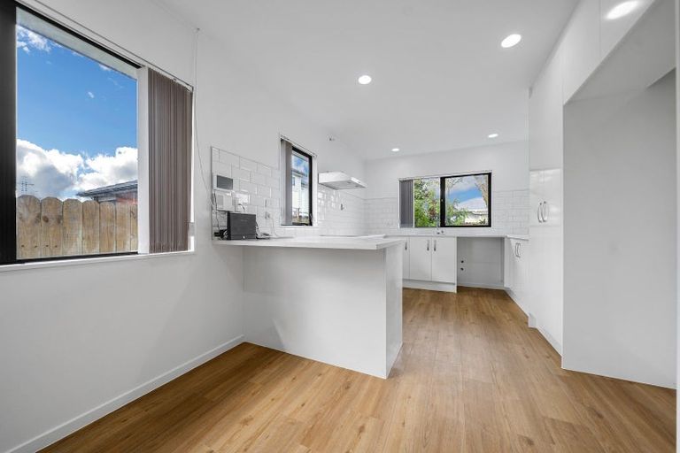 Photo of property in 20b Airfield Road, Takanini, 2112