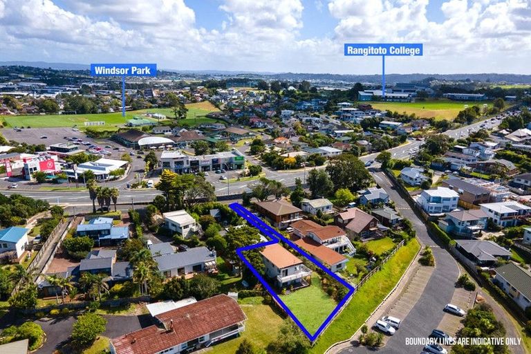 Photo of property in 2/401 East Coast Road, Mairangi Bay, Auckland, 0630