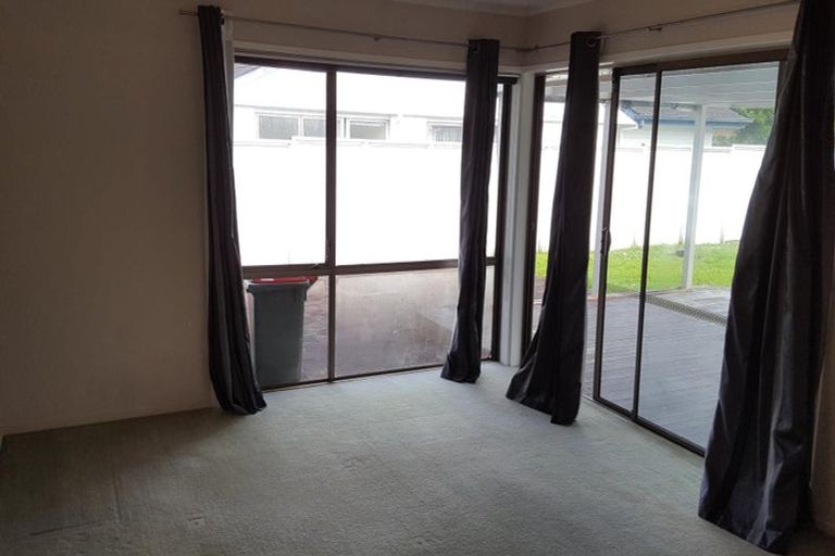 Photo of property in 26 Butley Drive, Farm Cove, Auckland, 2012