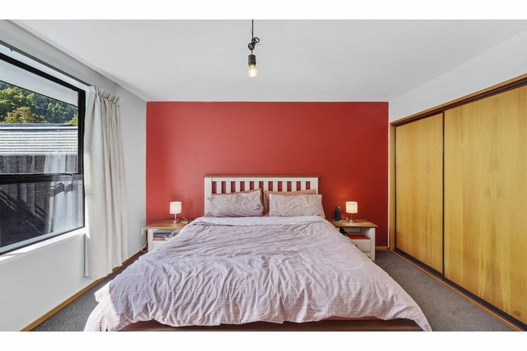 Photo of property in 1 Bowenvale Avenue, Cashmere, Christchurch, 8022