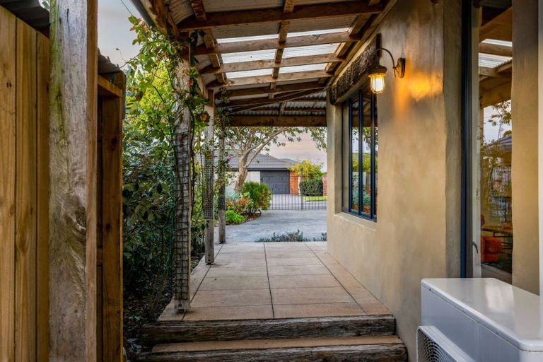 Photo of property in 35 Maire Street, Hawera, 4610