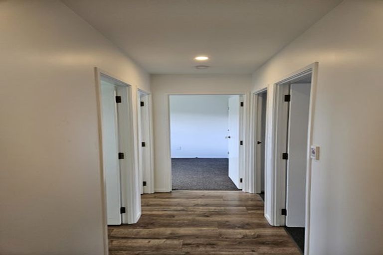 Photo of property in 1/63 Tabitha Crescent, Henderson, Auckland, 0612