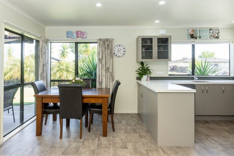 Photo of property in 3 Alan Styles Place, Greenmeadows, Napier, 4112