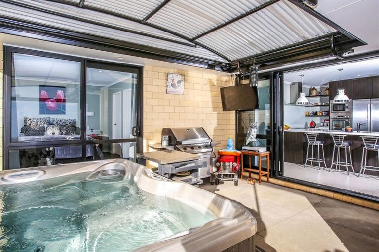 Photo of property in 105 Barber Road, Bombay, 2675