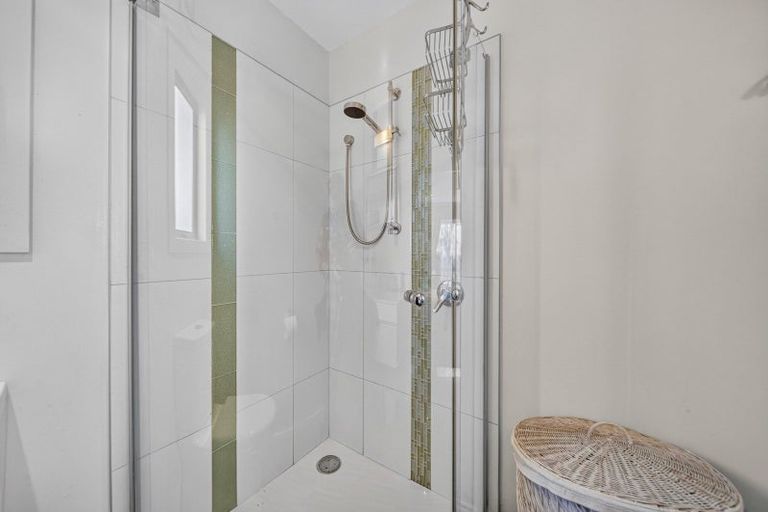 Photo of property in 34 Dublin Street, Martinborough, 5711