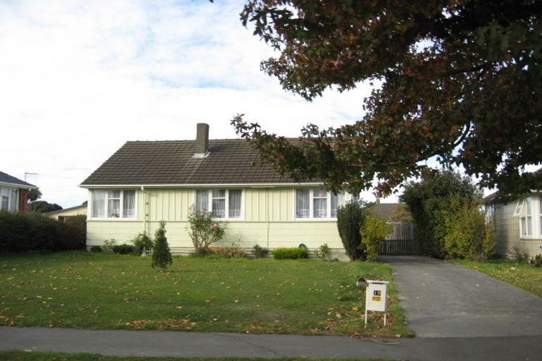 Photo of property in 12 Vicki Street, Sockburn, Christchurch, 8042