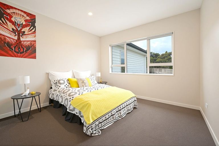 Photo of property in 220 Forest Hill Road, Waiatarua, Auckland, 0612