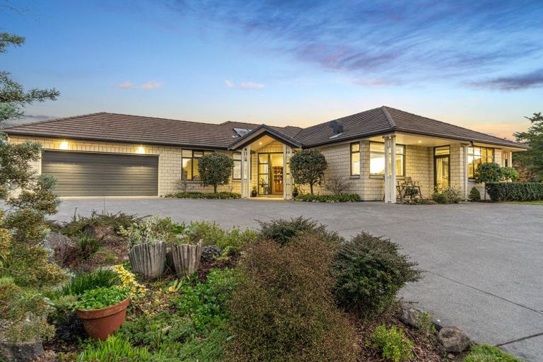 Photo of property in 69b Oraha Road, Kumeu, 0892