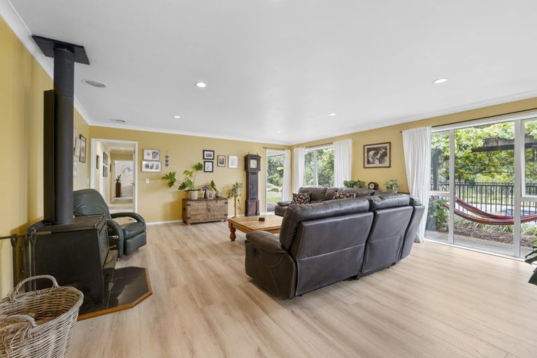 Photo of property in 1096 Egmont Road, Egmont Village, New Plymouth, 4372