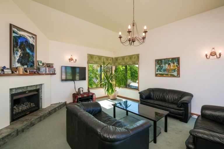 Photo of property in 14 Harvey Road, Bluff Hill, Napier, 4110