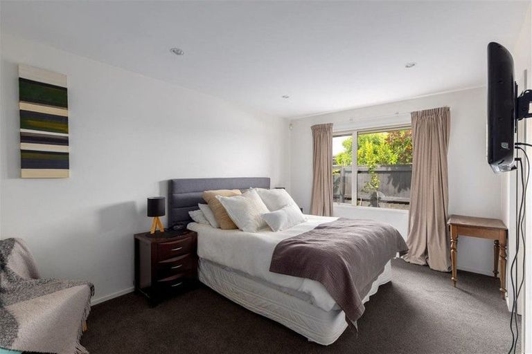 Photo of property in 84 Trafalgar Street, St Albans, Christchurch, 8014