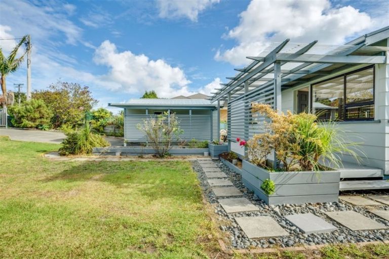 Photo of property in 185 Marsden Point Road, Ruakaka, 0116