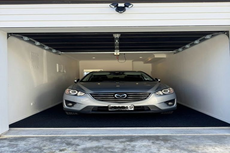 Photo of property in 14 Parahau Road, Papakura, 2110