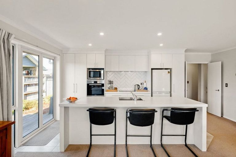 Photo of property in 12 Jarrett Terrace, Leamington, Cambridge, 3432