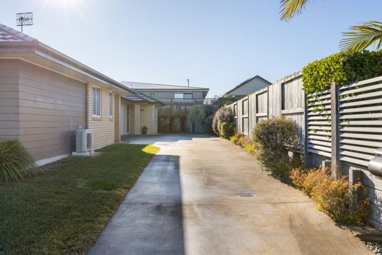 Photo of property in 146 Puhirake Crescent, Pyes Pa, Tauranga, 3112