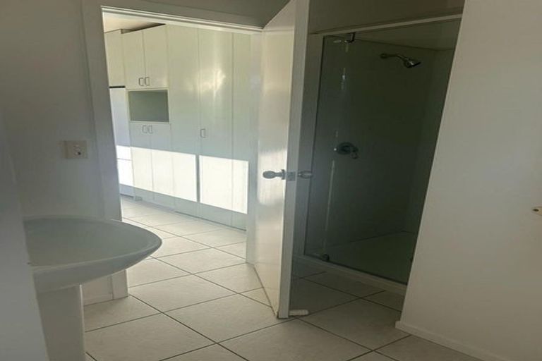 Photo of property in 90 Karepa Street, Brooklyn, Wellington, 6021