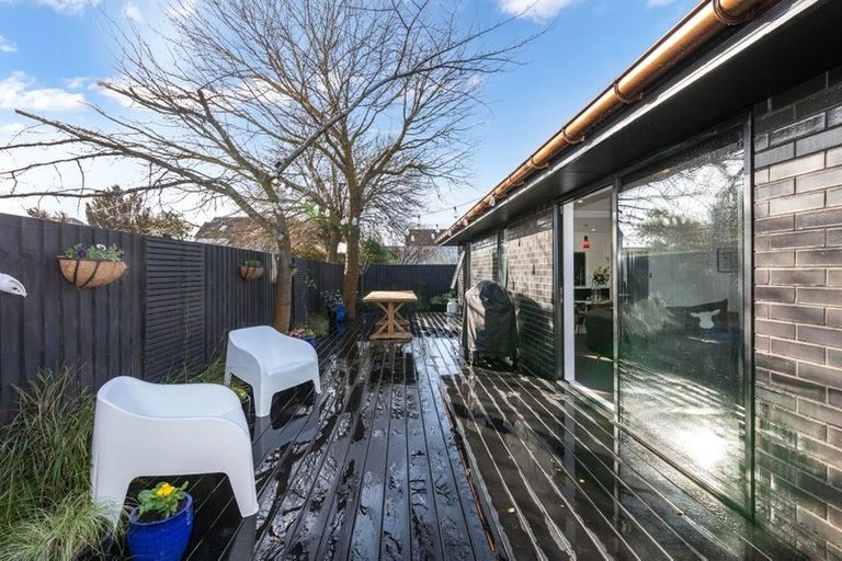 Photo of property in 1/157 Innes Road, St Albans, Christchurch, 8052