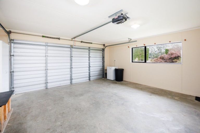 Photo of property in 32 Stoneleigh Lane, Aokautere, Palmerston North, 4471