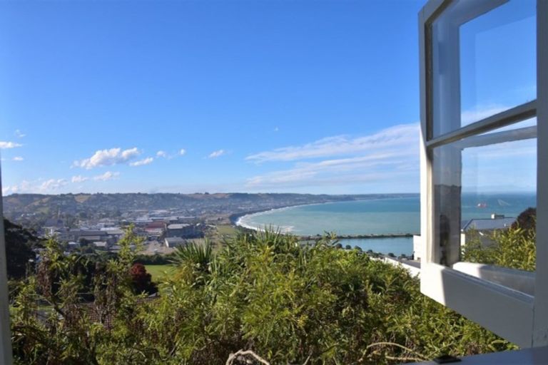 Photo of property in 14 Avon Street, South Hill, Oamaru, 9400