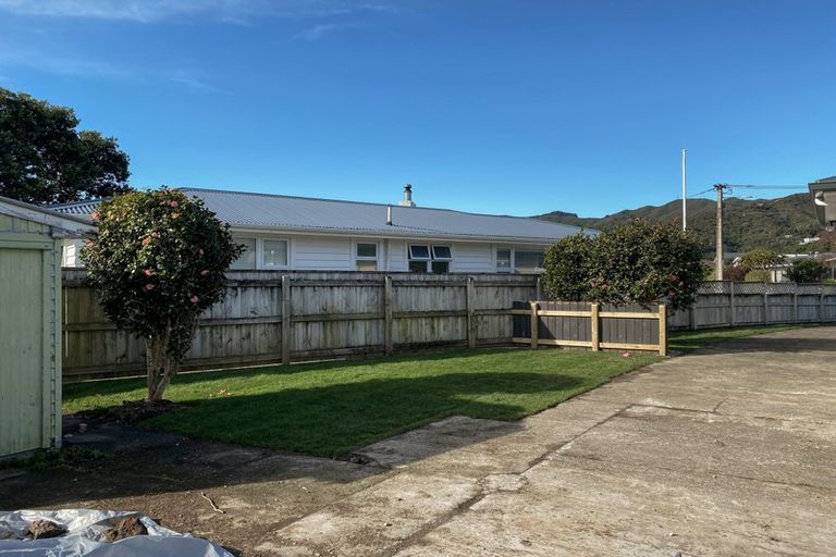 Photo of property in 4 Sullivan Grove, Epuni, Lower Hutt, 5011