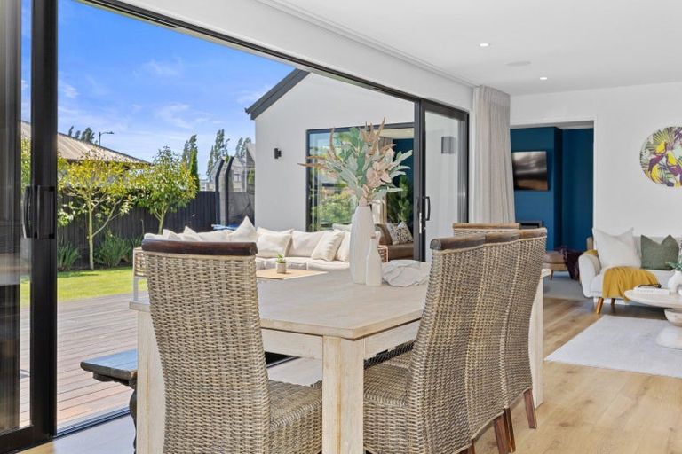 Photo of property in 18 Karere Avenue, Marshland, Christchurch, 8083