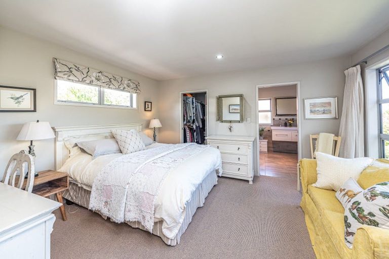 Photo of property in 27 Kent Road, Saint Johns Hill, Whanganui, 4501