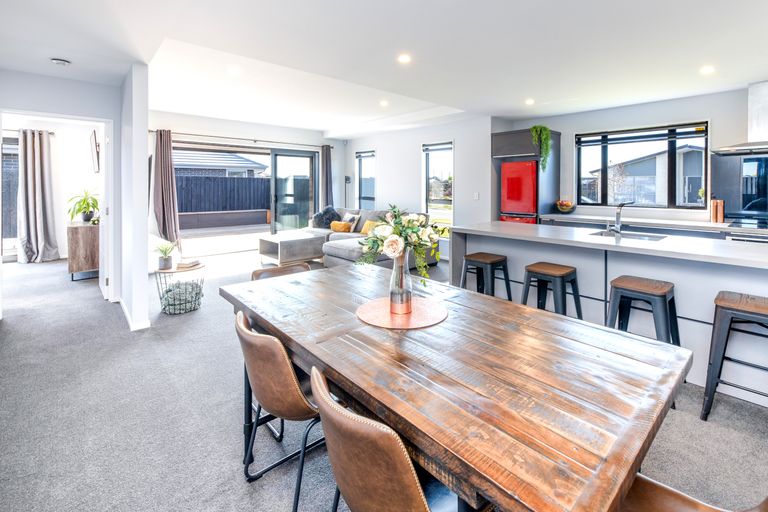 Photo of property in 12 Wandle Street, Marshland, Christchurch, 8083