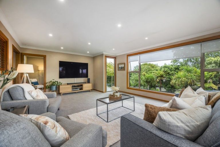 Photo of property in 11 Kurupae Road, Hilltop, Taupo, 3330