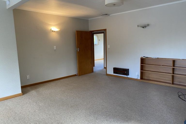 Photo of property in 12 Guthrie Road, Havelock North, 4130