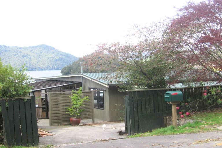 Photo of property in 49 Okareka Loop Road, Lake Okareka, Rotorua, 3076
